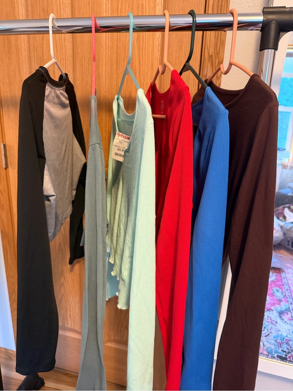Lot of 6 Juniors Lightweight Cropped long sleeve Ts